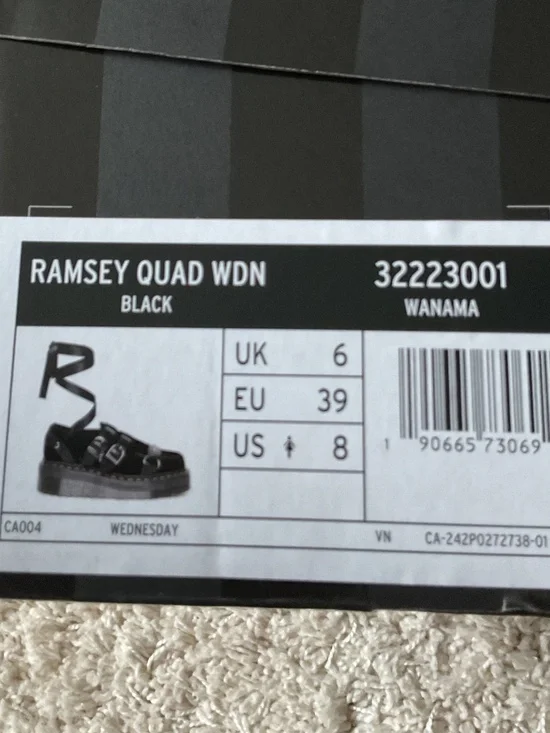 💐NWT💐 Dr Martens LIMITED EDITION RAMSEY WEDNESDAY PLATFORM CREEPERS - size 8 - Picture 4 of 14